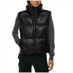 Aritzia Wilfred Vista Puffer Vest Sz SM